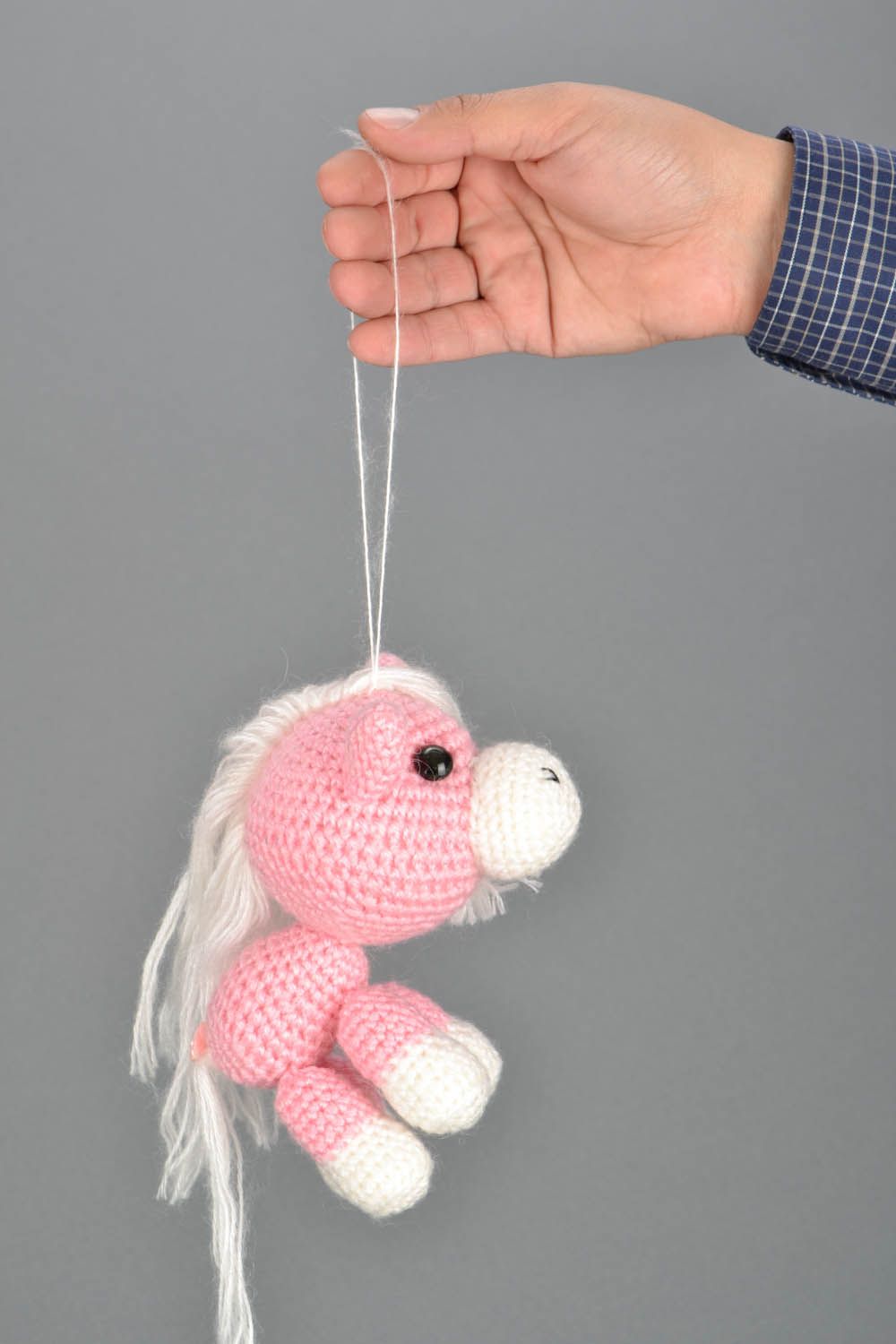 Brinquedo pingente de malha tricotado de fios de algodão foto 1