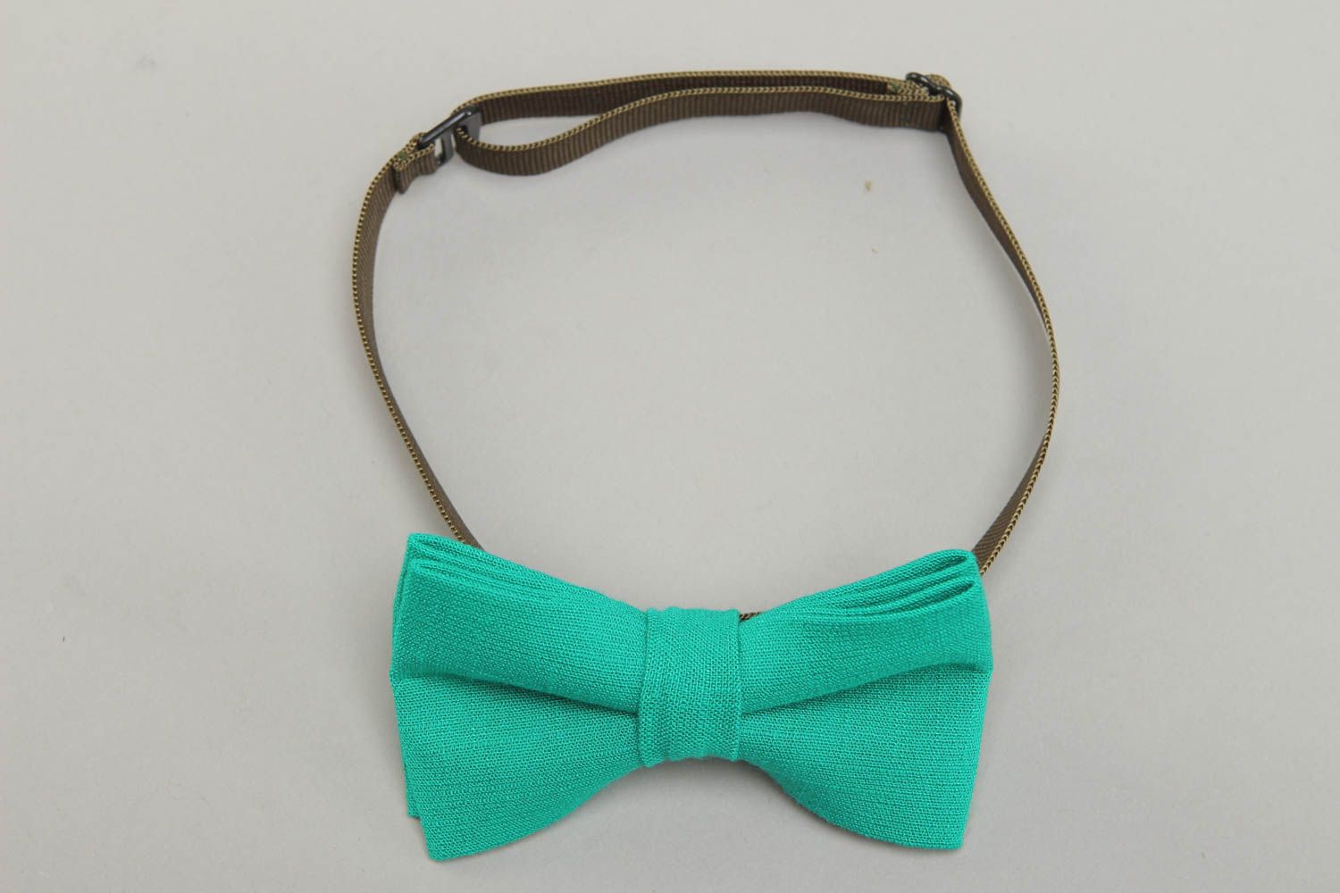 Bow tie of contrast colors photo 1