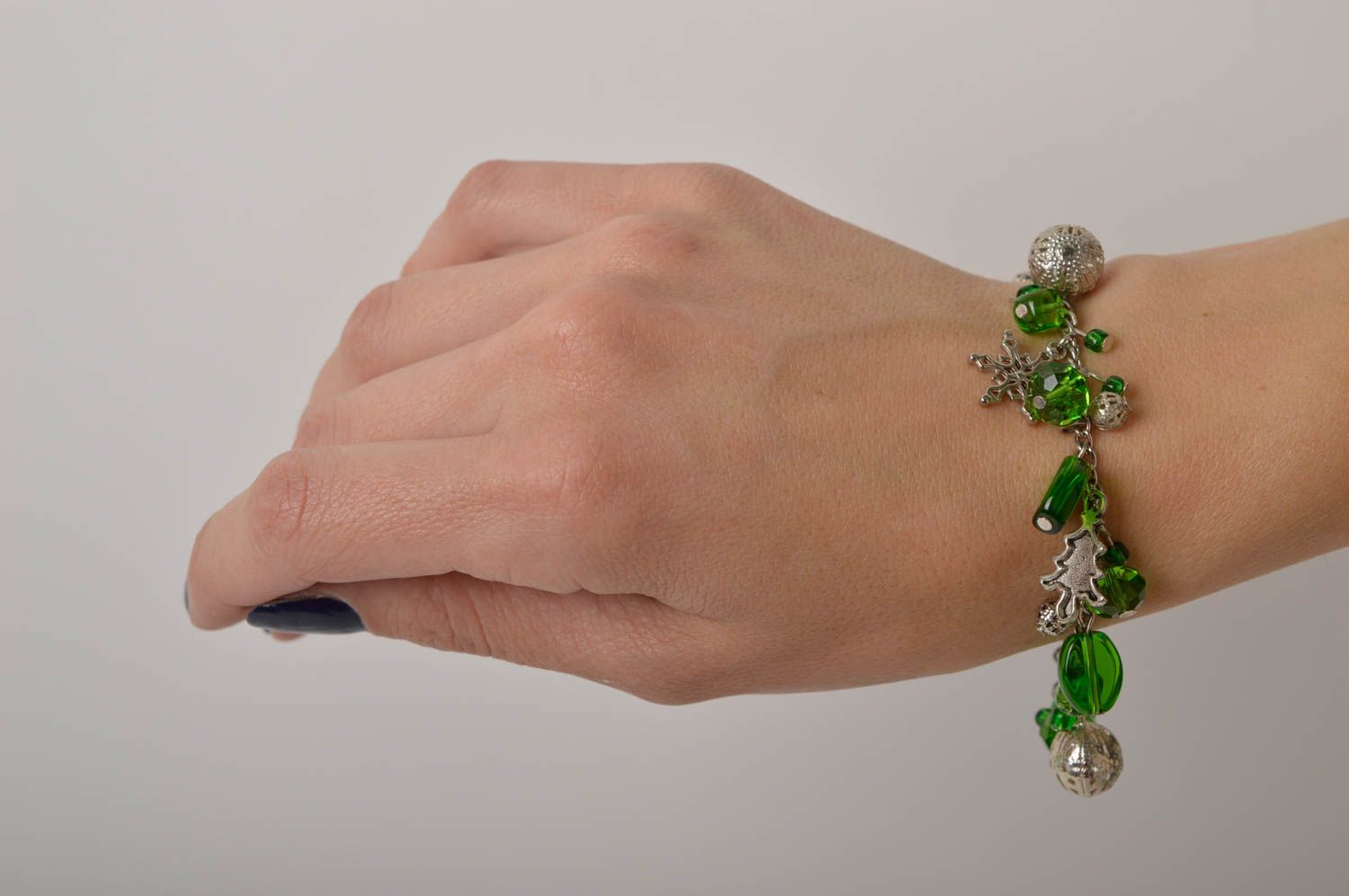 Handmade female elegant bracelet green beautiful bracelet stylish jewelry photo 3