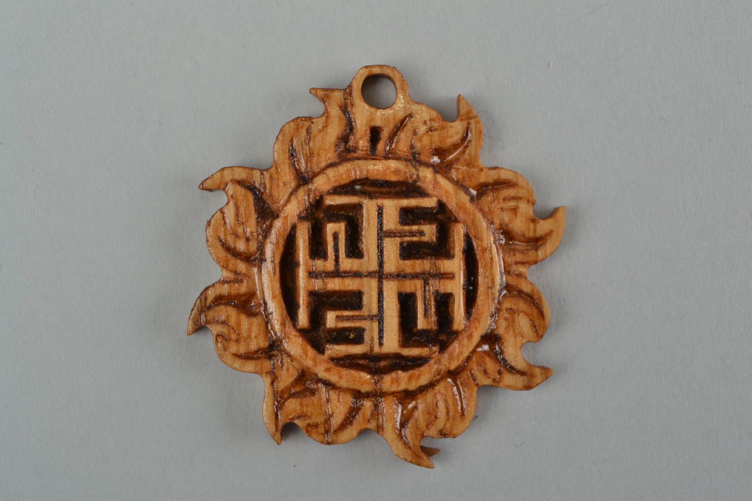 Handmade wooden Slavic round pendant with symbol Ratiborets protective amulet photo 3