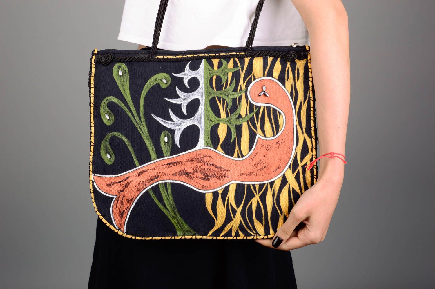 Bolso de tela al hombro artesanal accesorio de mujer regalo original pintado foto 3