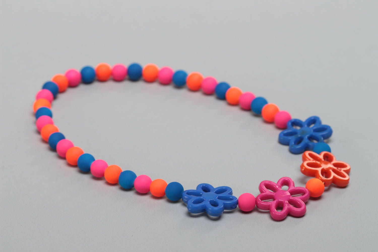 Stylish handmade children's bead necklace with flowers for summer photo 4
