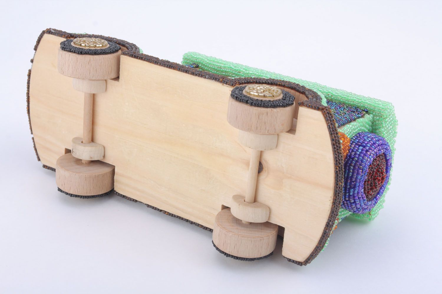 Macchina fatta a mano giocattolo di legno materiale ecologico con perline foto 4