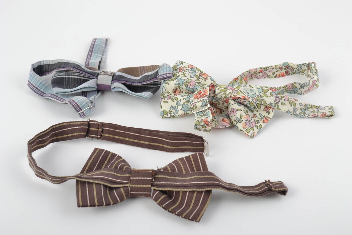Set of 3 handmade designer fabric bow ties with adjustable straps photo 3