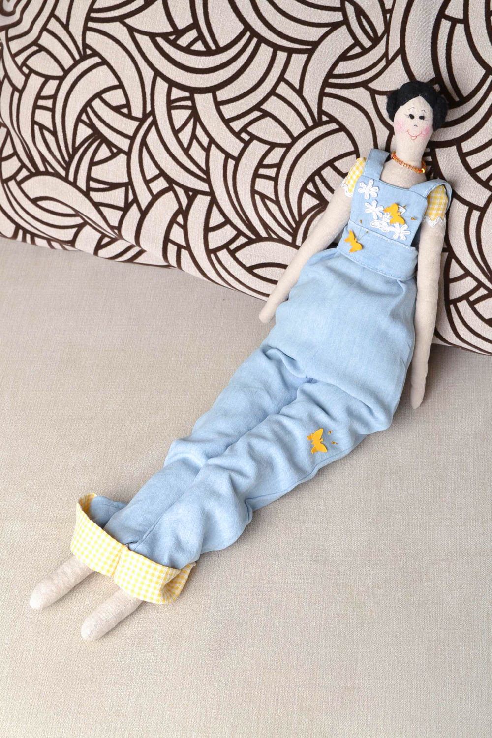 Künstlerische Puppe aus Textil für Kinder schön interessant handgefertigt grell foto 1