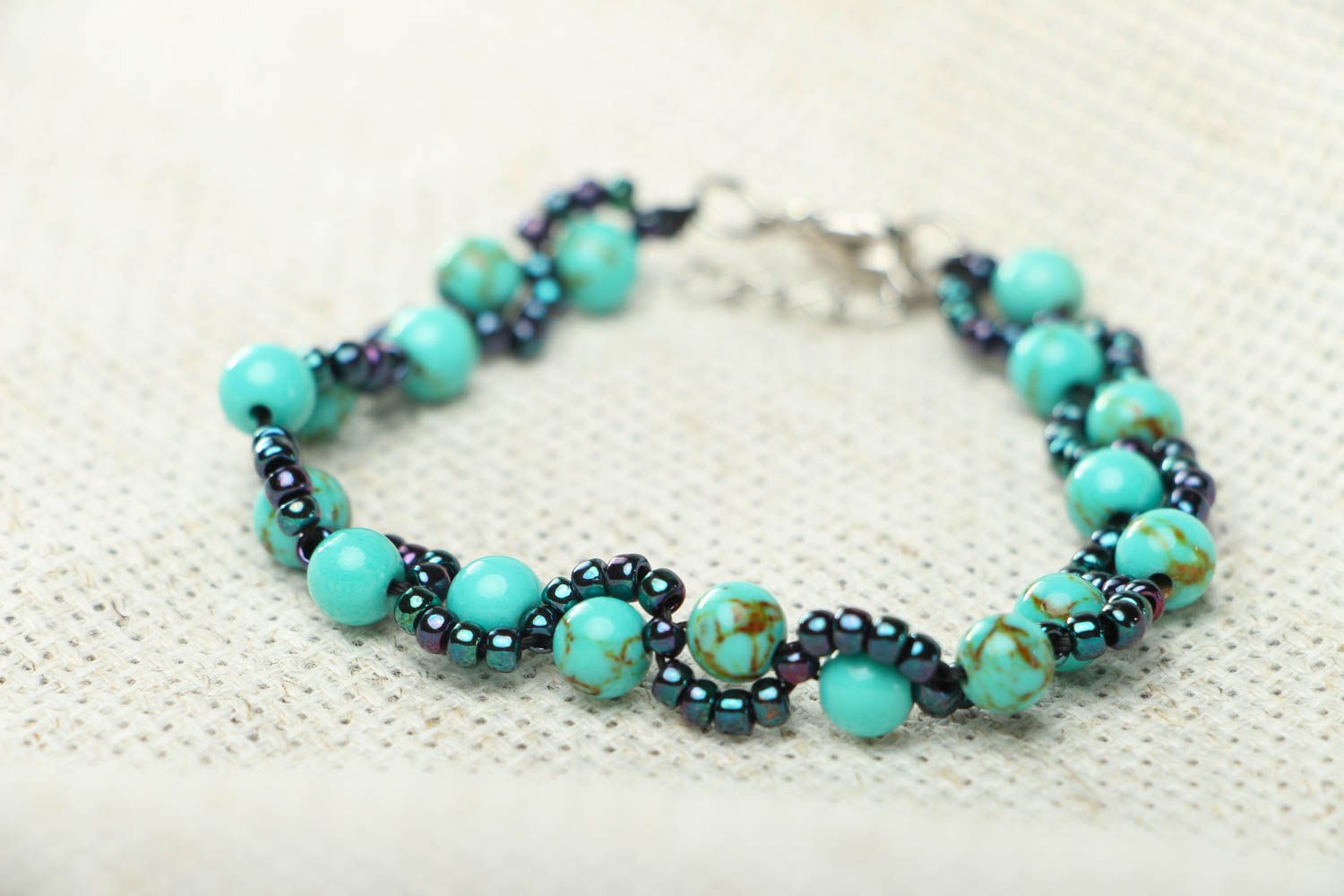 Wrist bracelet with turquoise photo 2