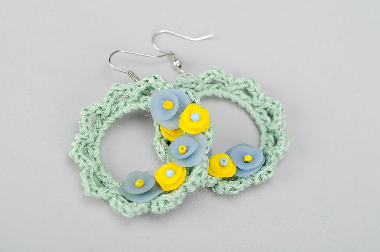 Knitted earrings Ukrainian wreath photo 1