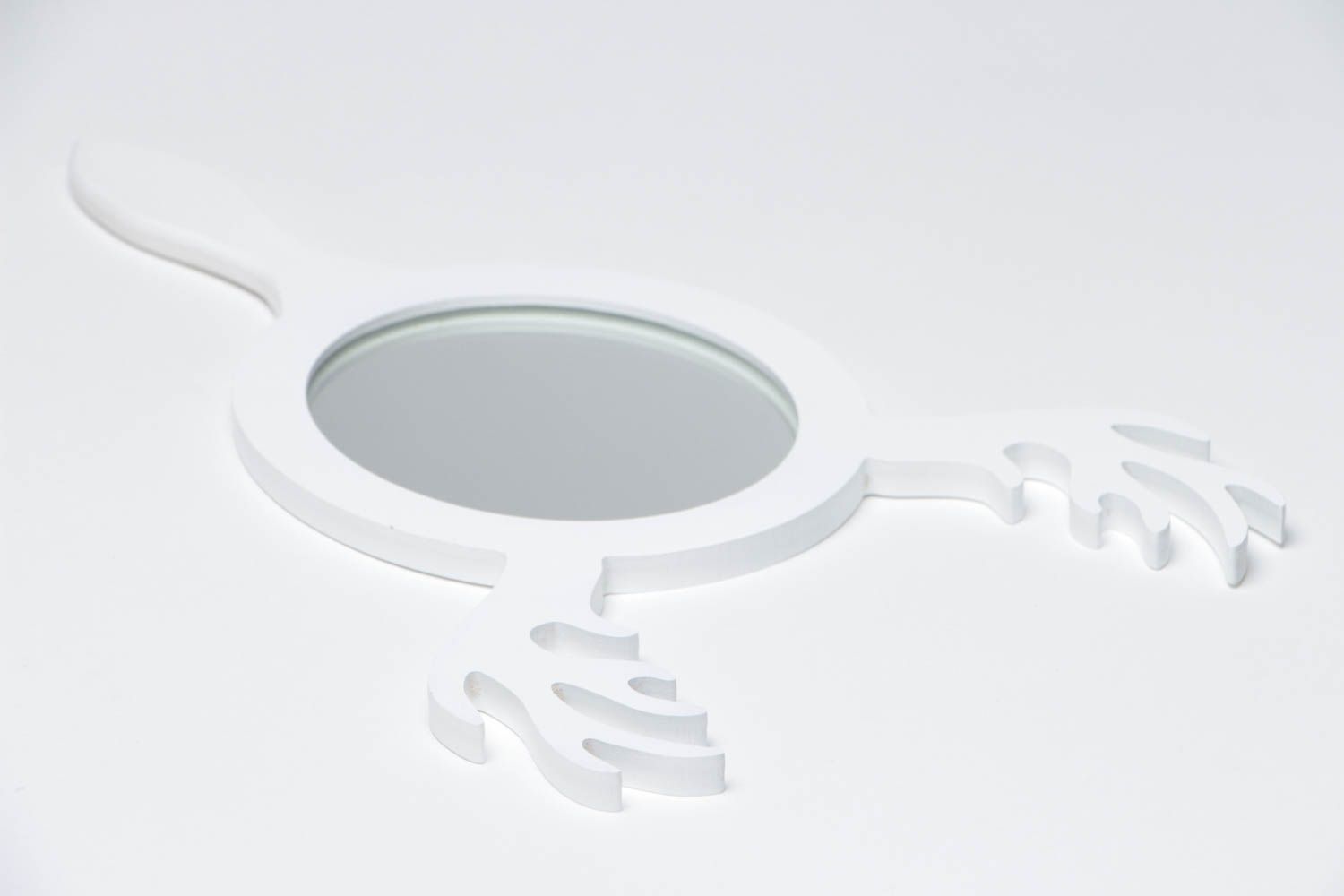 Зеркальце из МДФ белое с рогами ручной работы для туалетного столика фото 3