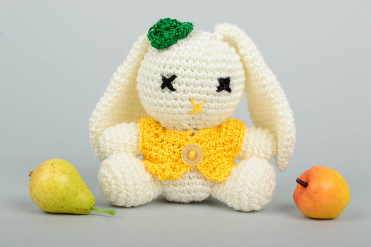 Doudou lapin blanc fait main Jouet tricot en fils acryliques Cadeau enfant photo 1
