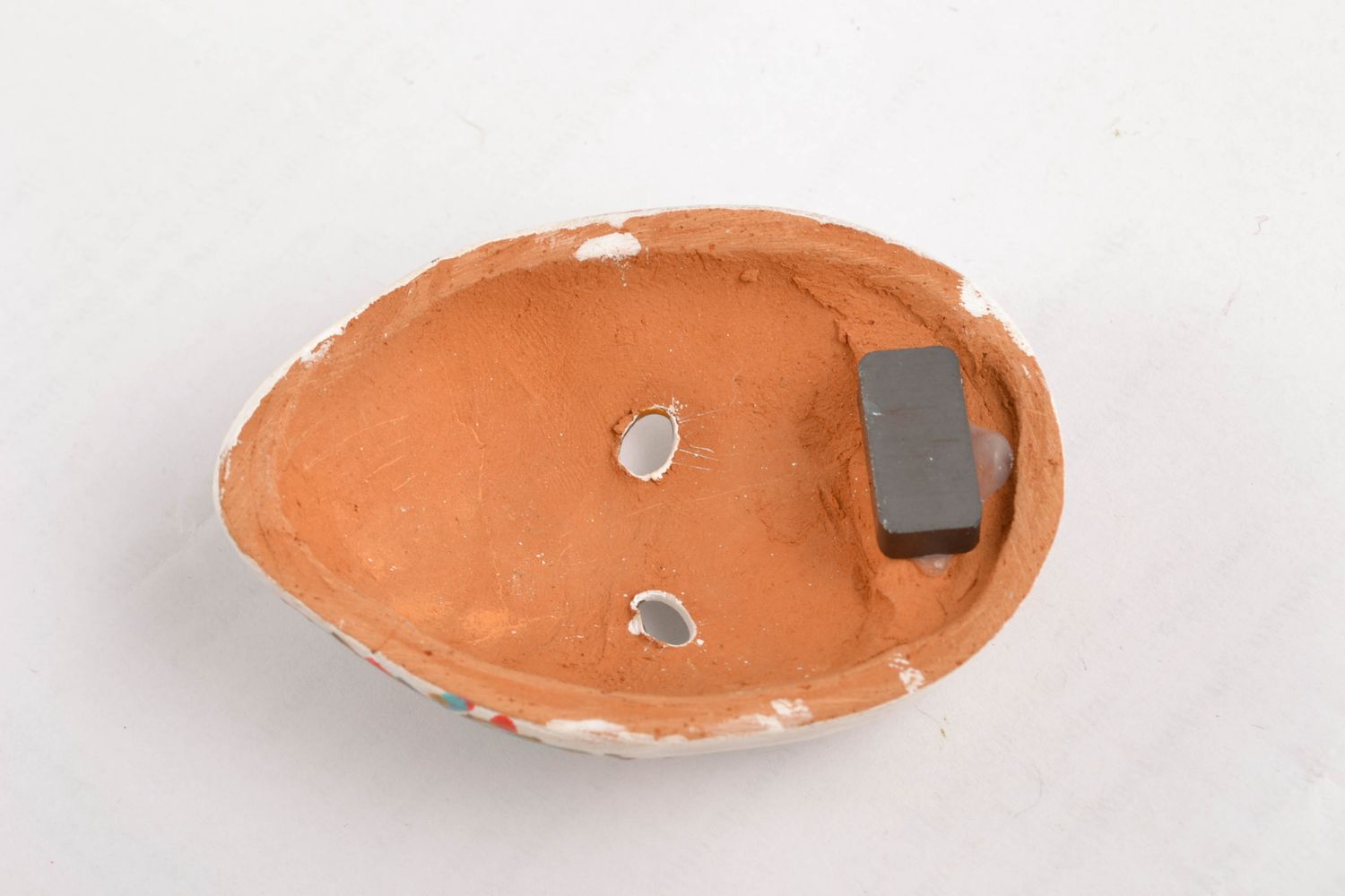 Ceramic fridge magnet in the shape of carnival mask photo 5
