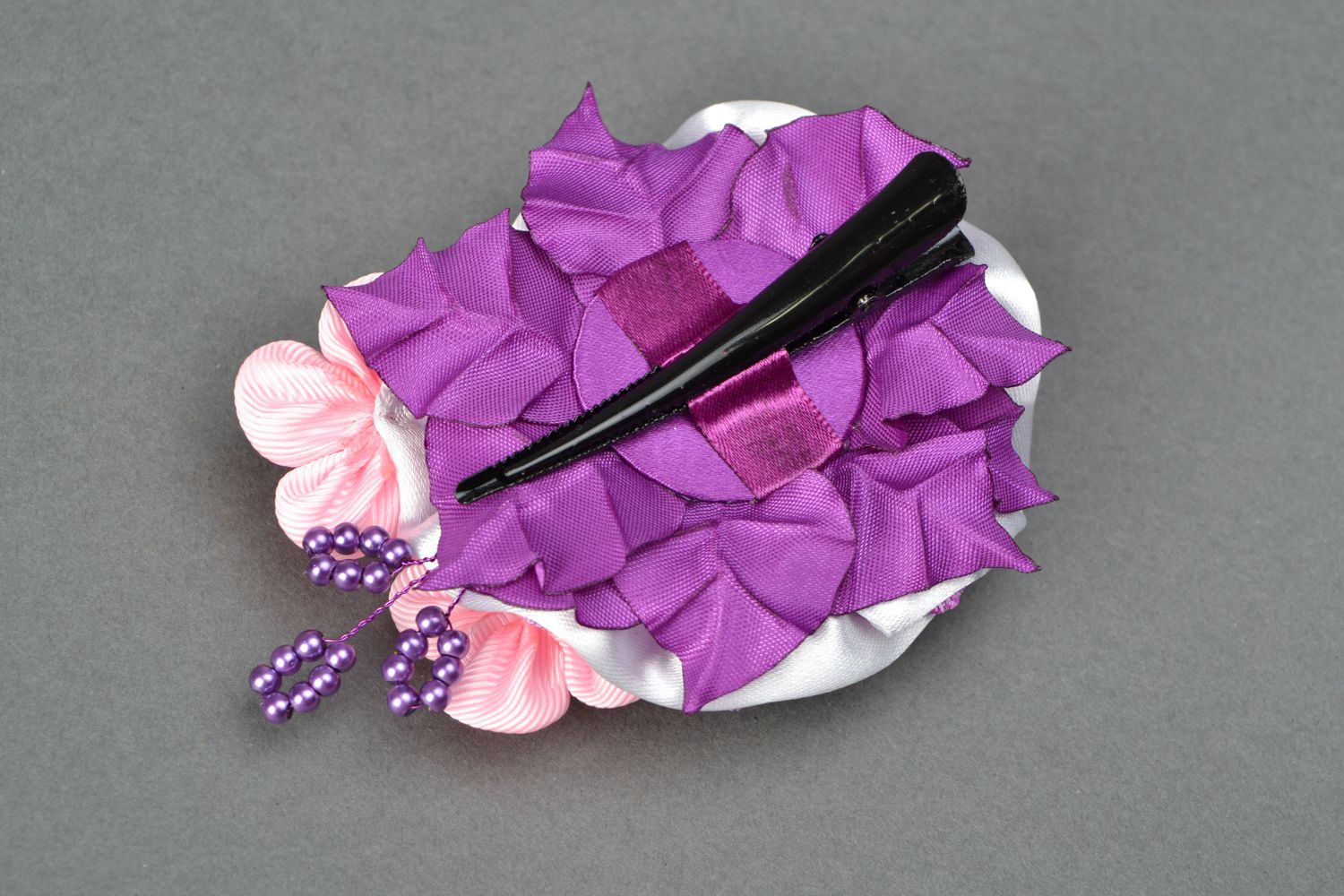 Satin, rep ribbon and lace hair clip with crystal beads photo 4