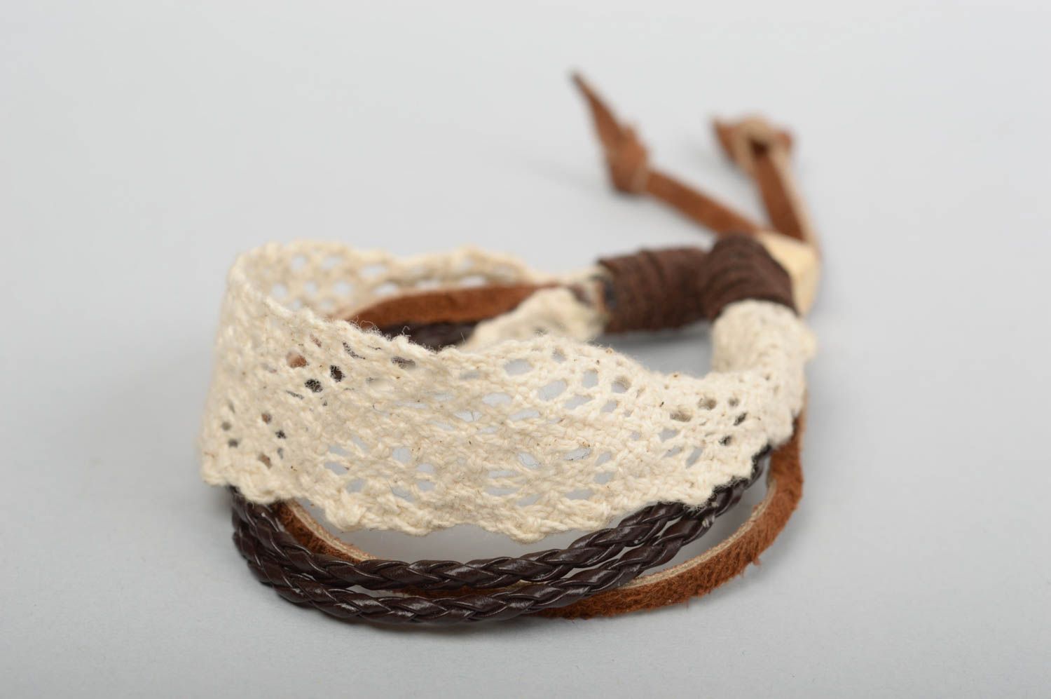 Pulsera hecha a mano de cuero con encaje bisutería artesanal regalo original foto 3