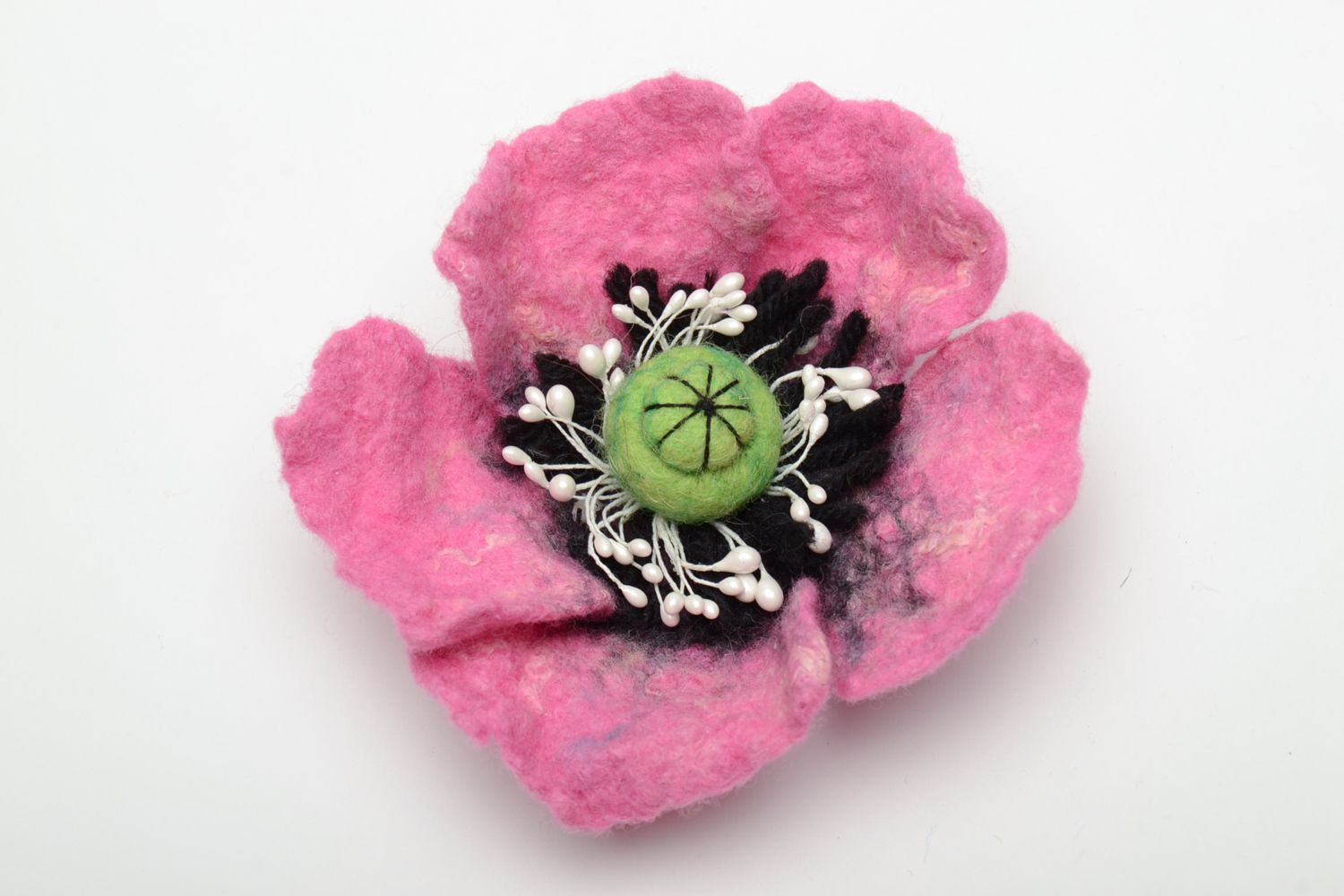 Broche en laine feutrée fleur rose faite main photo 3