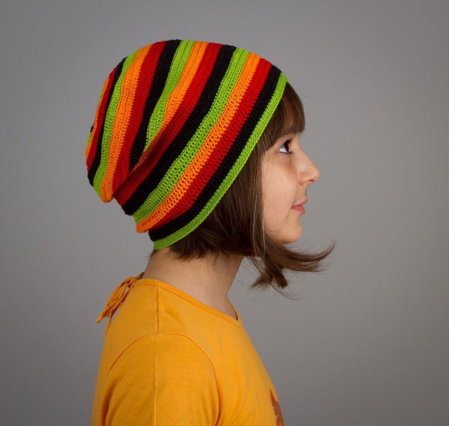 Children's bright knitted hat, Size 56-57 photo 2