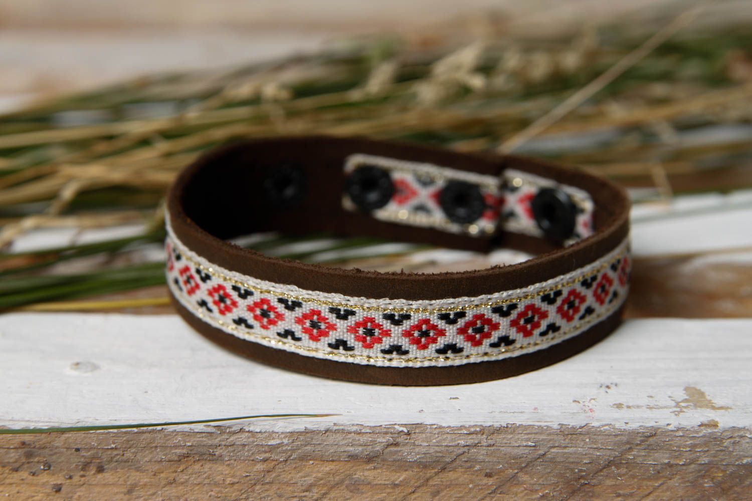 Stylish handmade leather bracelet leather goods costume jewelry designs photo 1