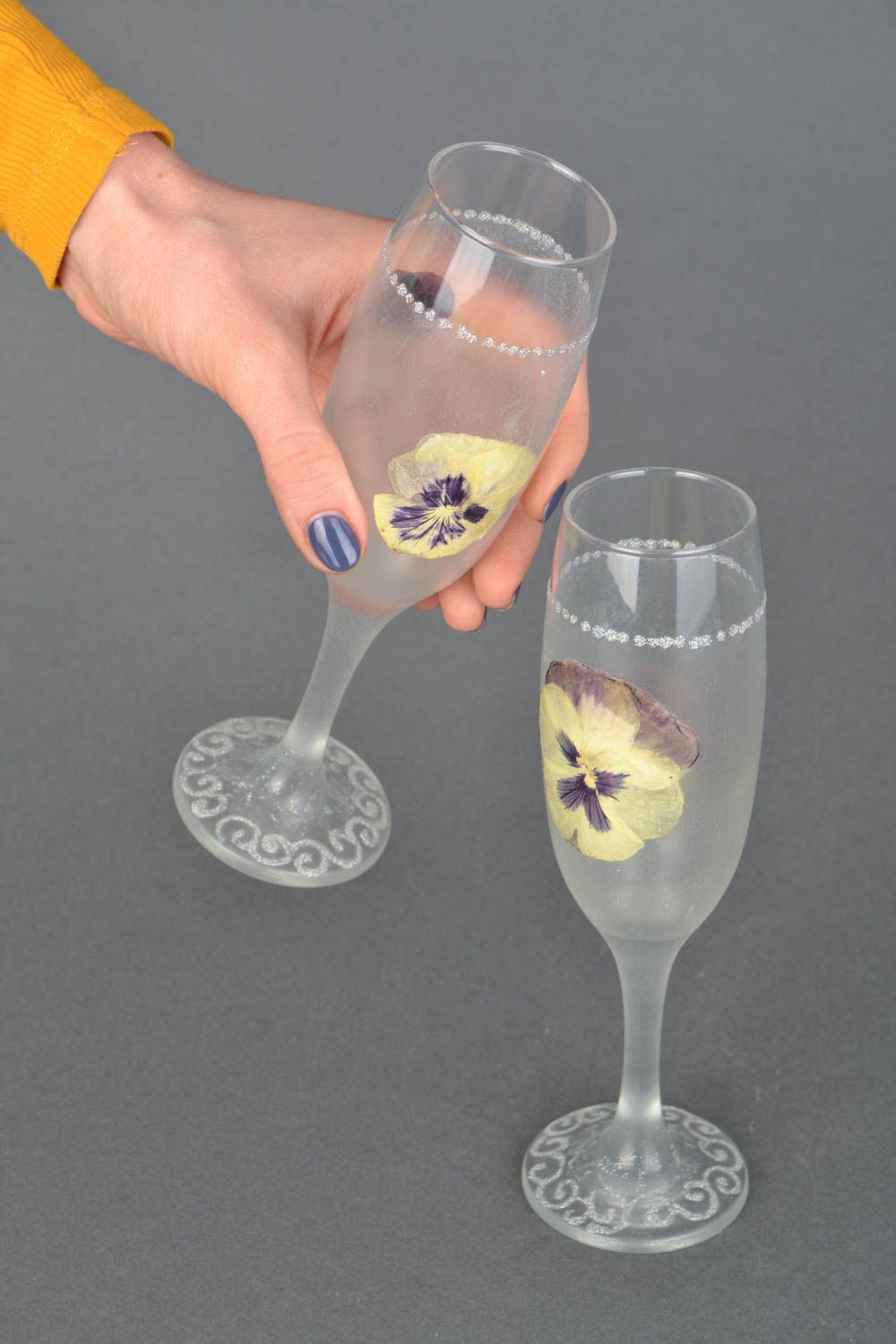Coupes à champagne en verre Pensée tricolore faites main photo 2