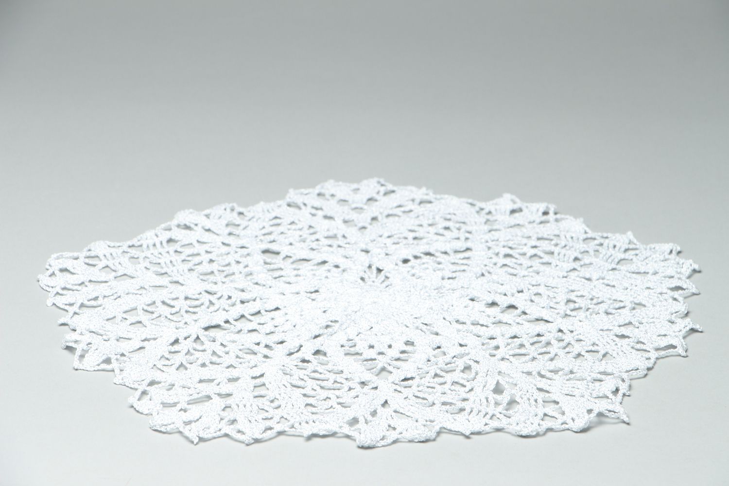 Handmade lacy crochet napkin photo 3