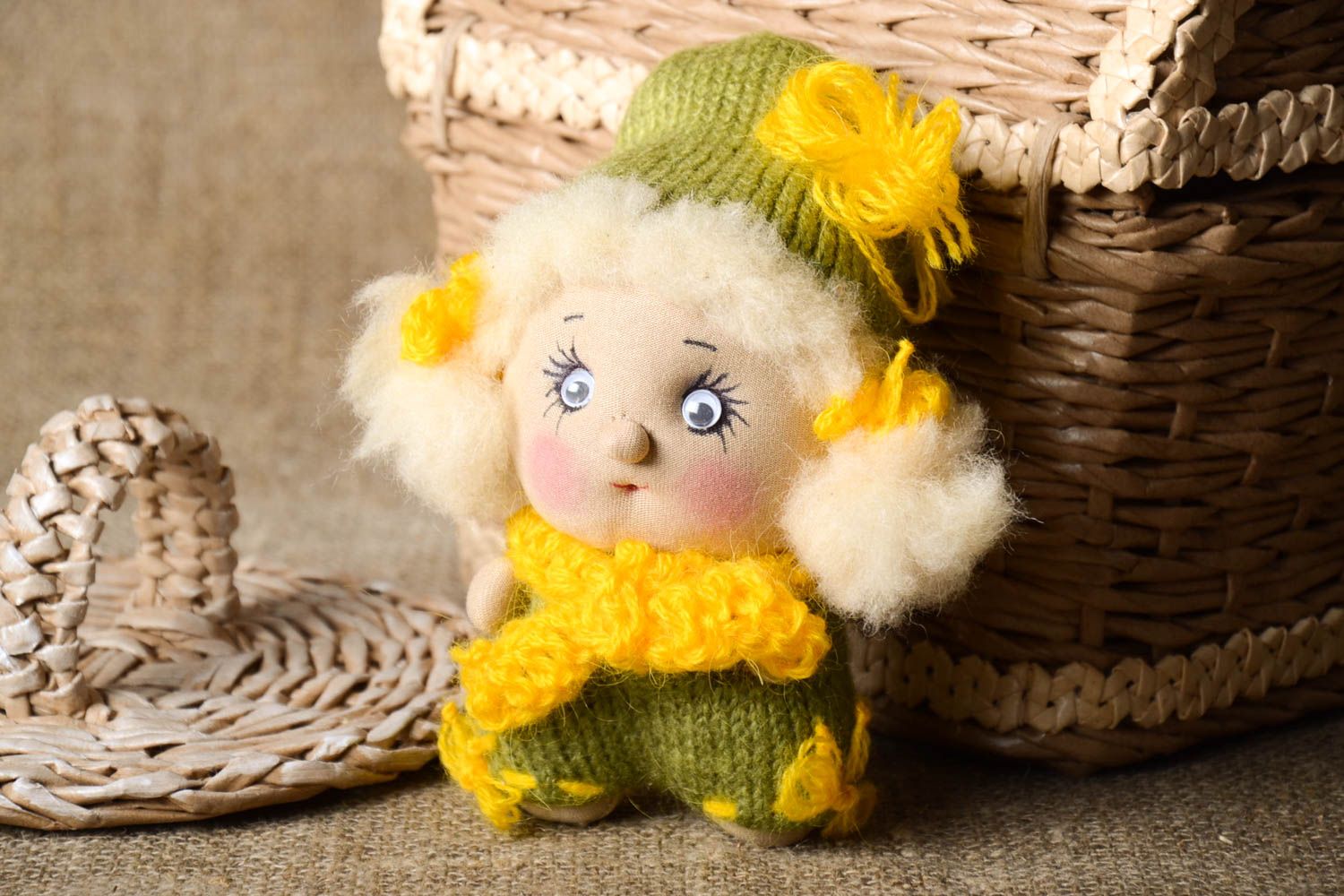 Милая авторская кукла игрушка ручной работы дизайнерская кукла с косичками фото 1