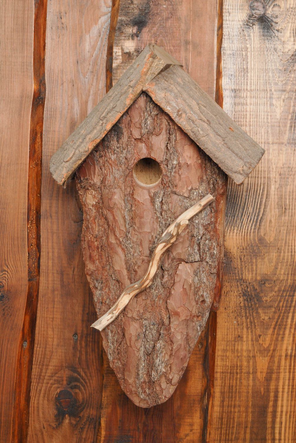 Unusual bark nest box photo 3