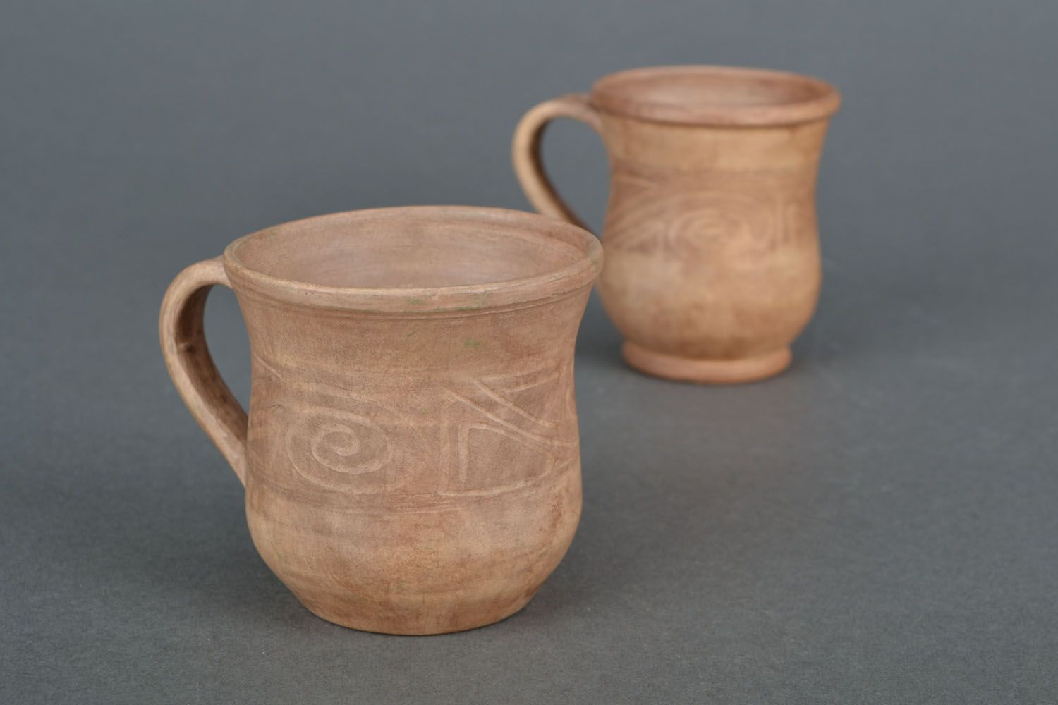 Medium size white clay not glazed tea cup with handle and Greek-style geometric pattern photo 1