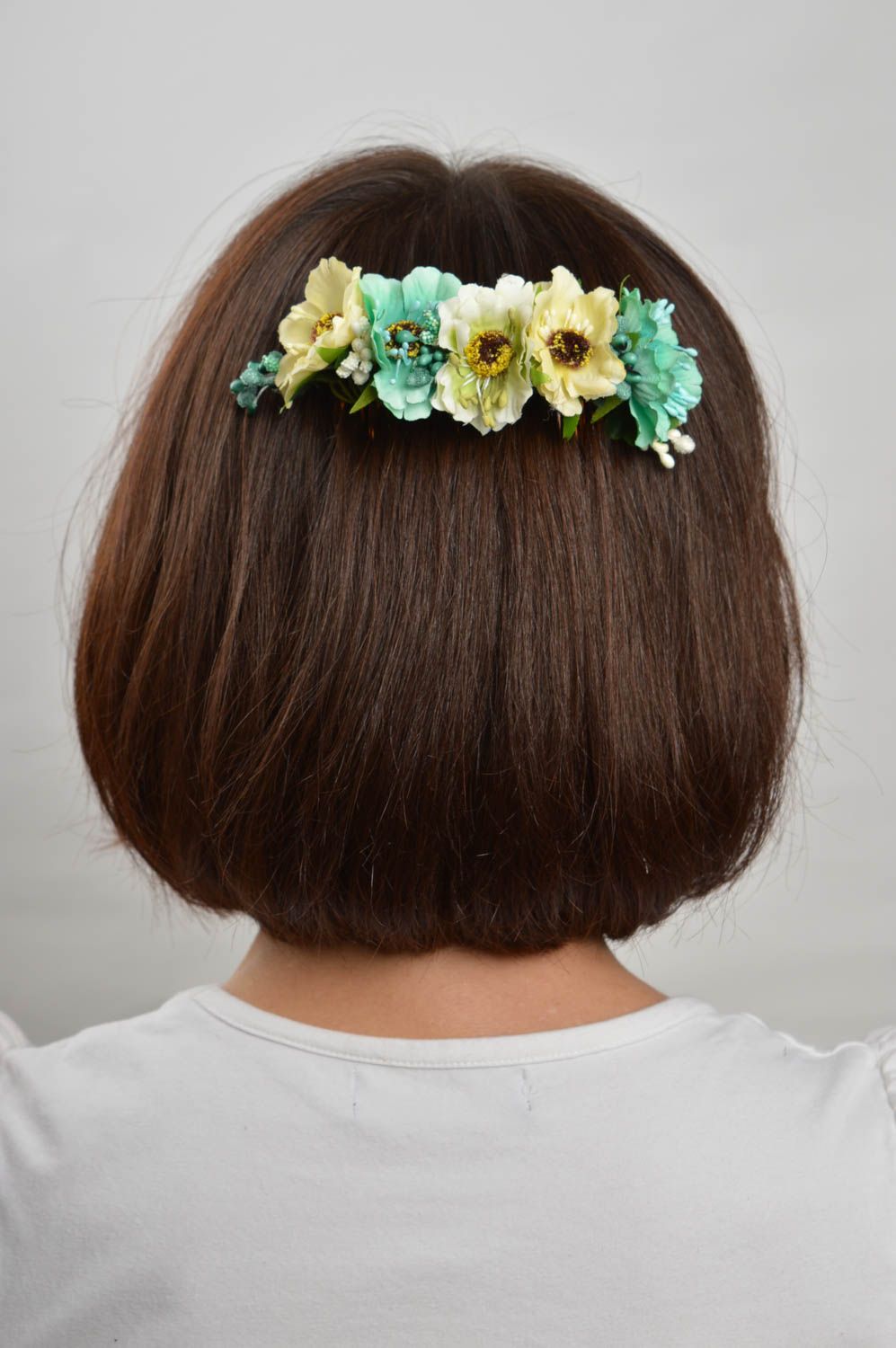 Peigne cheveux fait main Accessoire cheveux en plastique fleurs Cadeau femme photo 1