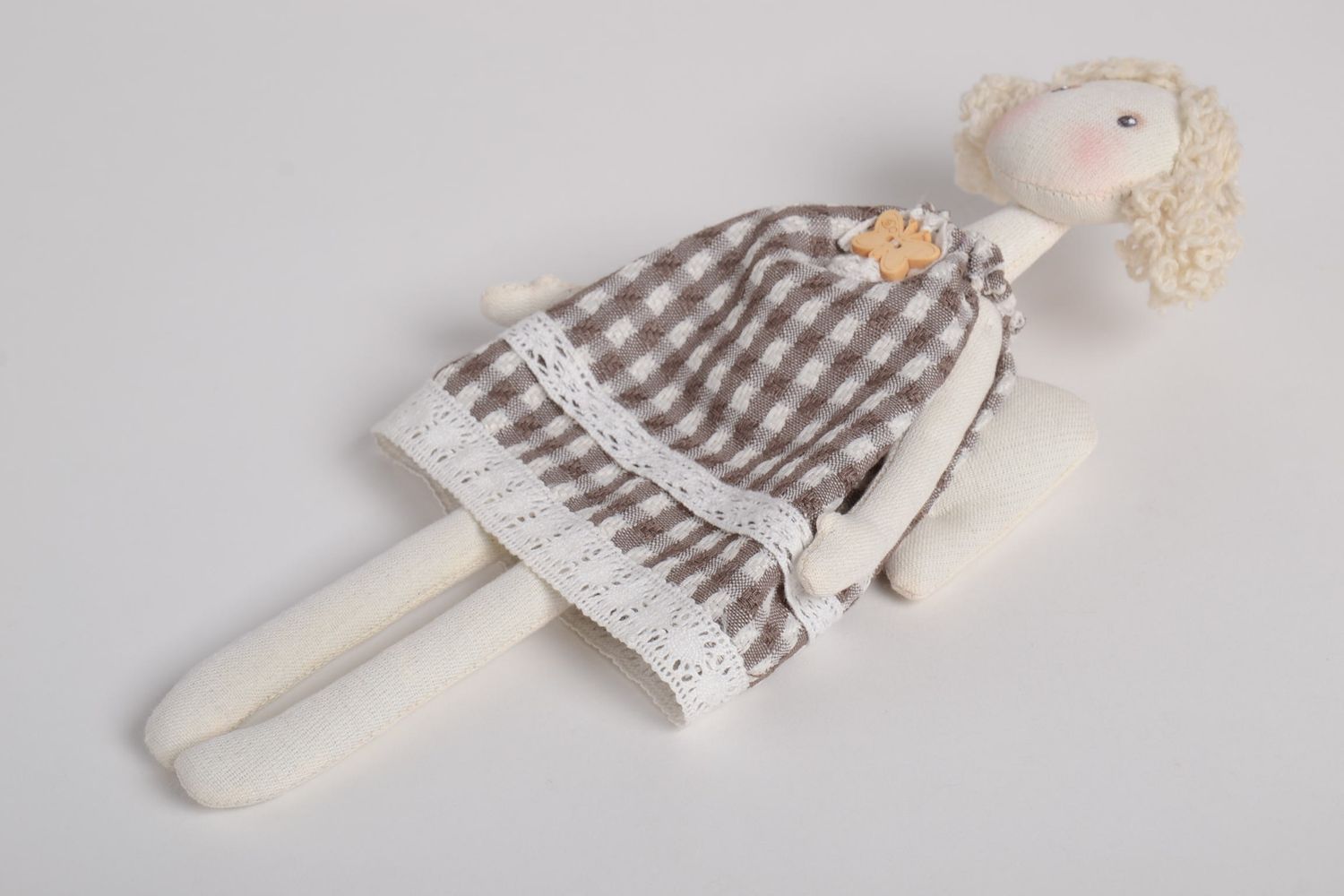 Handmade schöne Puppe Engel im karierten Kleid Designer Puppe Stoff Spielzeug  foto 2