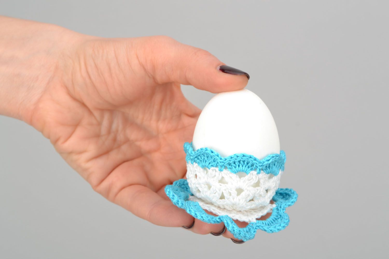 Soporte tejido para huevo de Pascua foto 2