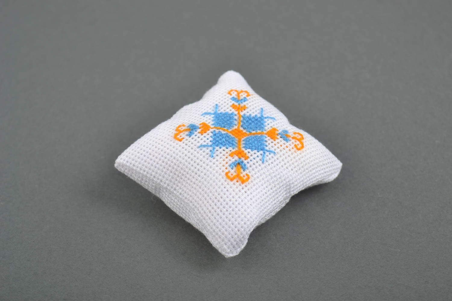 Handmade pincushion sewing accessories pin cushion embroidery supplies  photo 5
