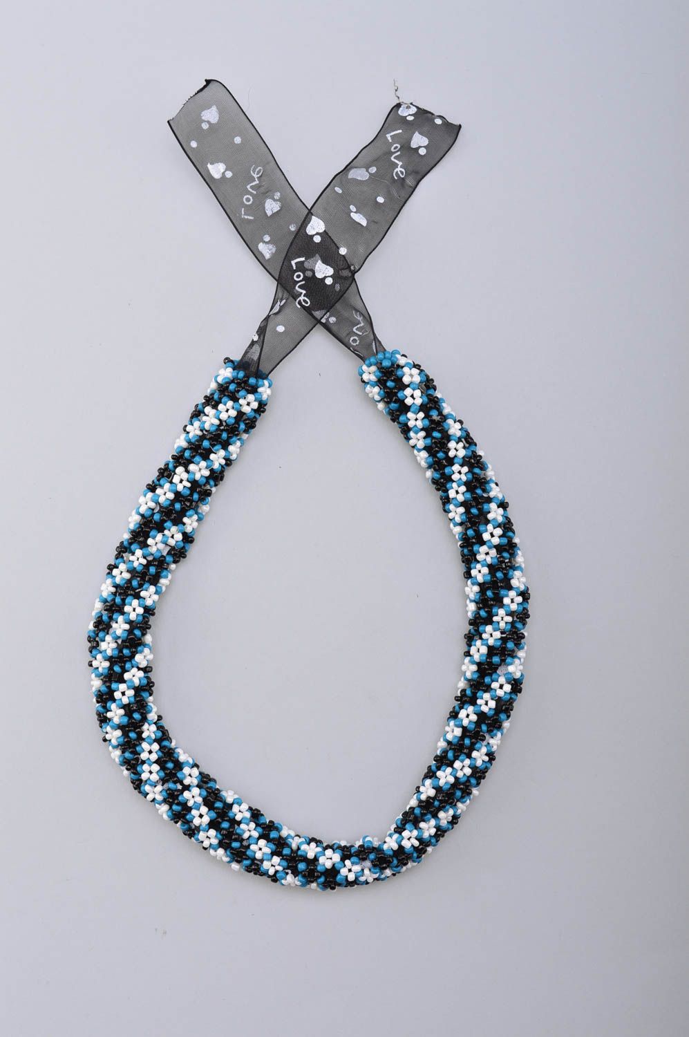Collier en perles de rocaille Bijou fait main bleu-noir Cadeau pour femme photo 2