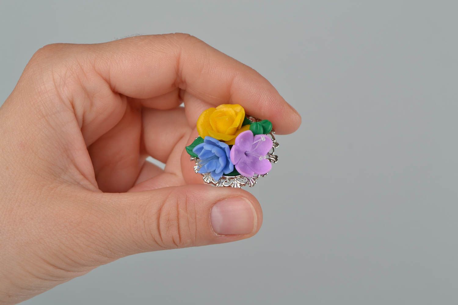 Bunte Blumen Brosche aus Polymer Ton grell künstlerisch handmade Schmuck  foto 2