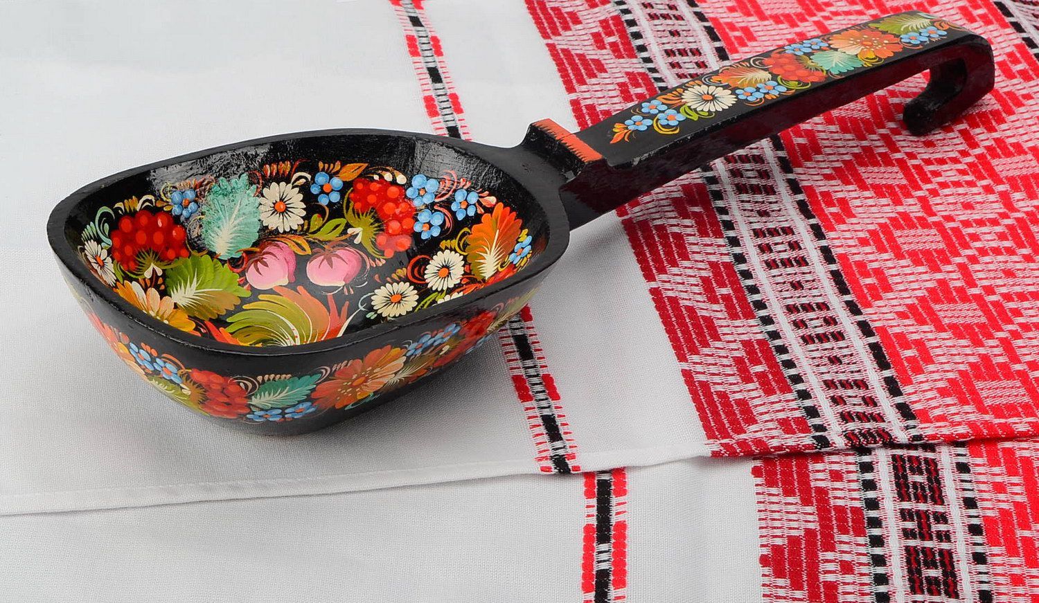 Decorative wooden spoon, hand-painted photo 1