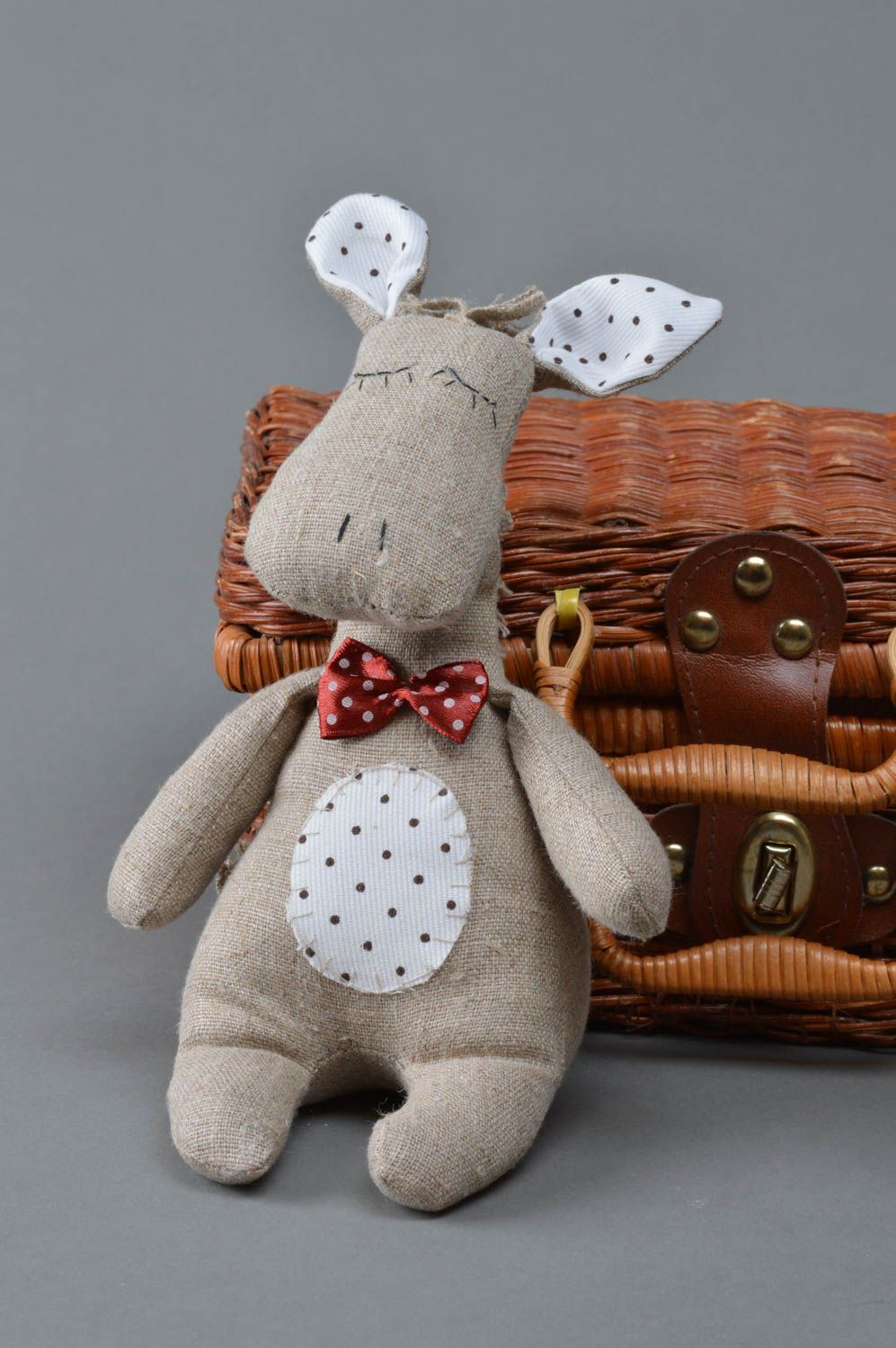 Мягкая игрушка ослик из льна для ребенка и декора дома ручной работы фото 1