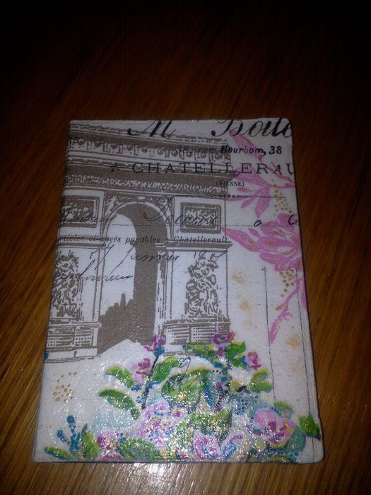 Симпатичная обложка на паспорт с принтом Париж фото 1
