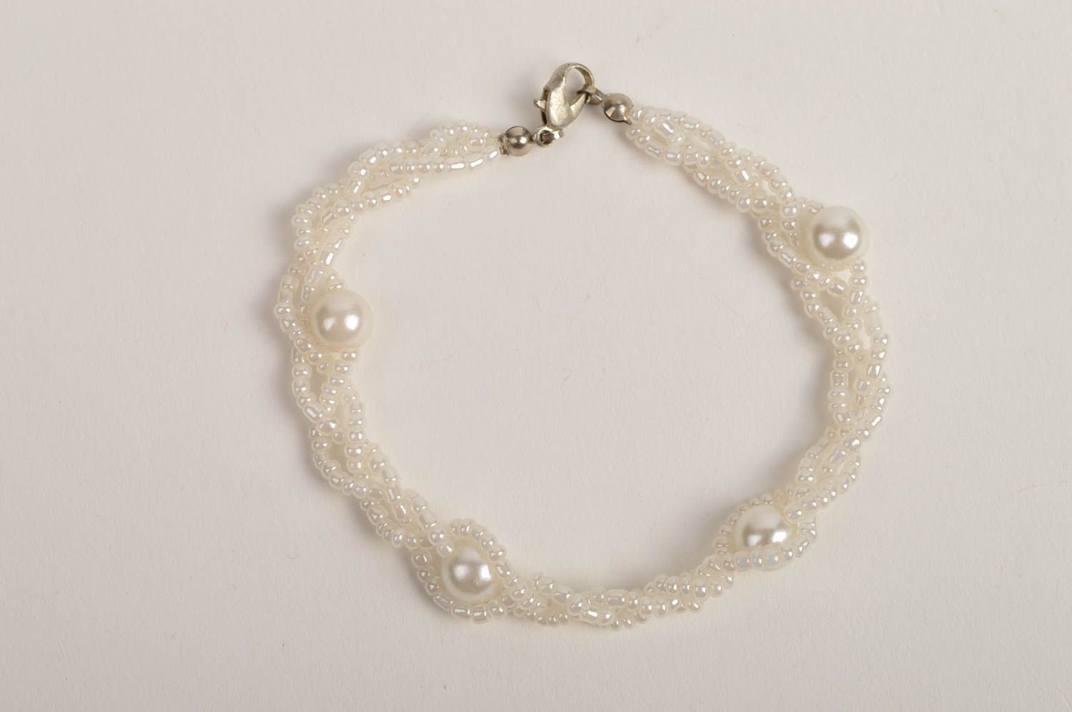 Light white beads three-row bracelet for teen girls photo 3