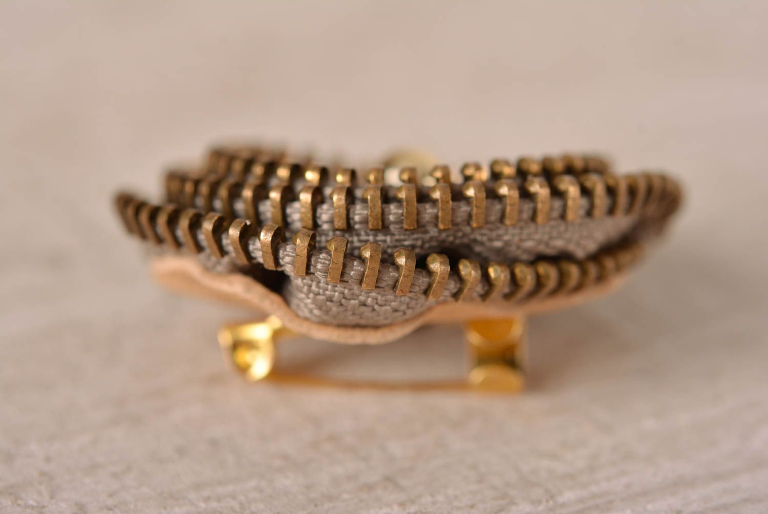 Handmade jewelry brooch pin flower brooch metal jewelry designer accessories photo 5