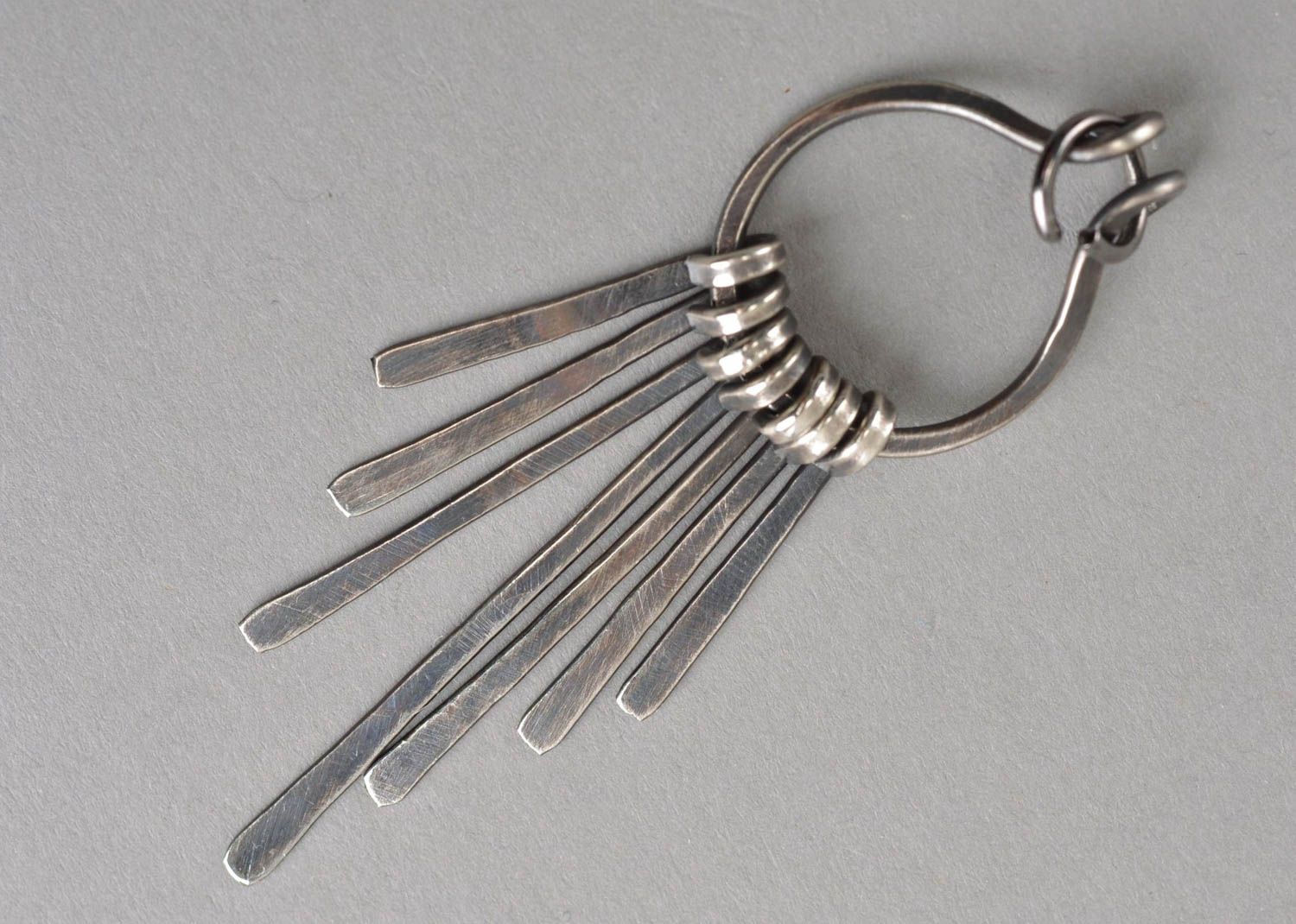 Llavero hecho a mano de metal accesorio para llaves regalo original para hombre foto 4