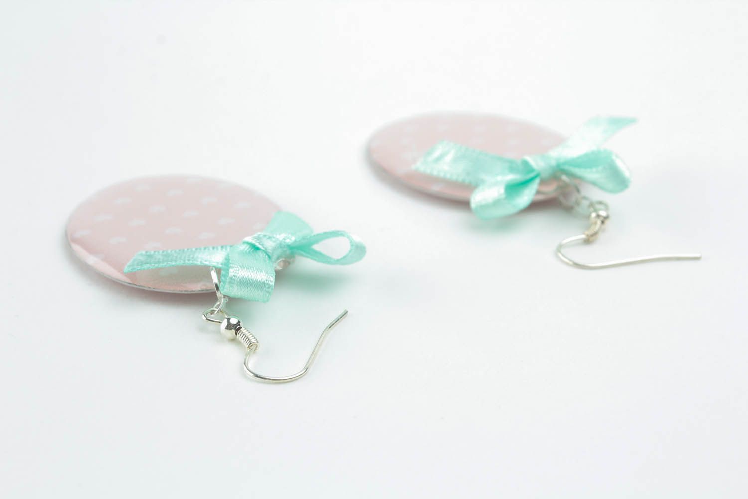 Round earrings with bows photo 2