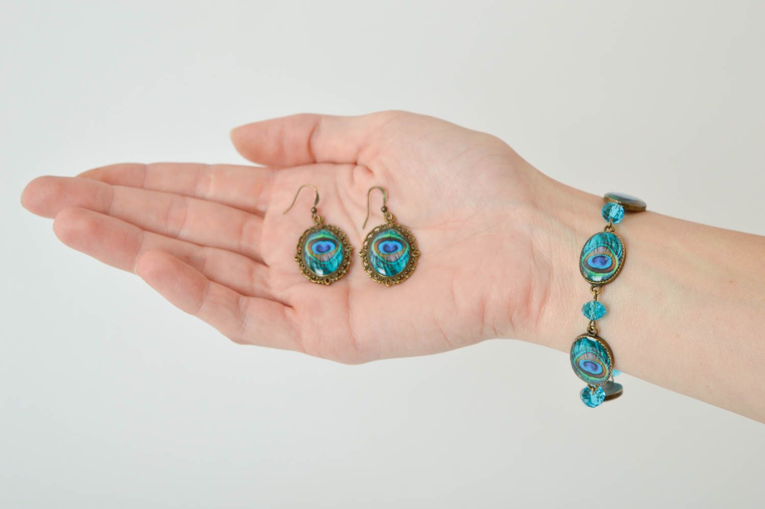 Handmade jewelry set designer earrings wrist bracelet fashion accessories photo 2