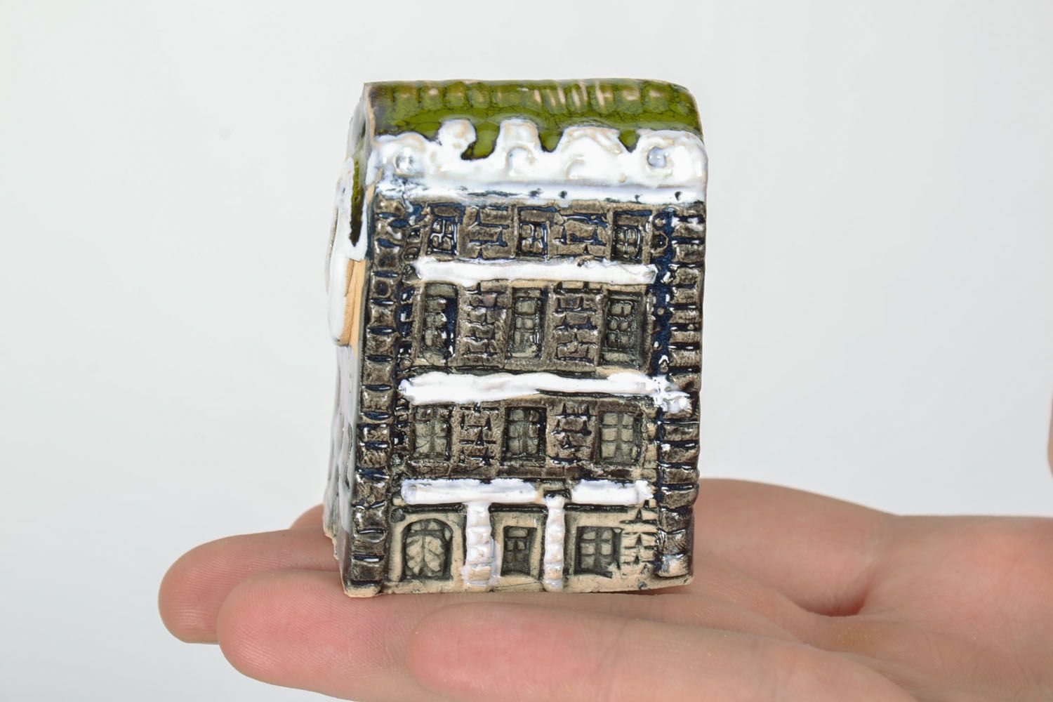 Maisonnette miniature céramique décorative faite main Maison avec toit vert photo 2