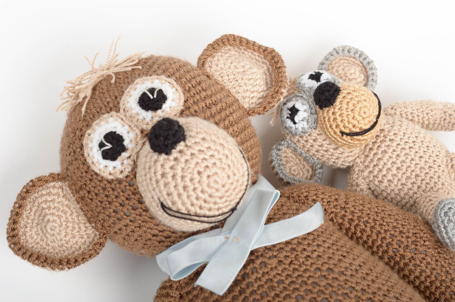 Peluches singes faites main Jouets tricotés au crochet 2 pièces Cadeau enfant photo 4