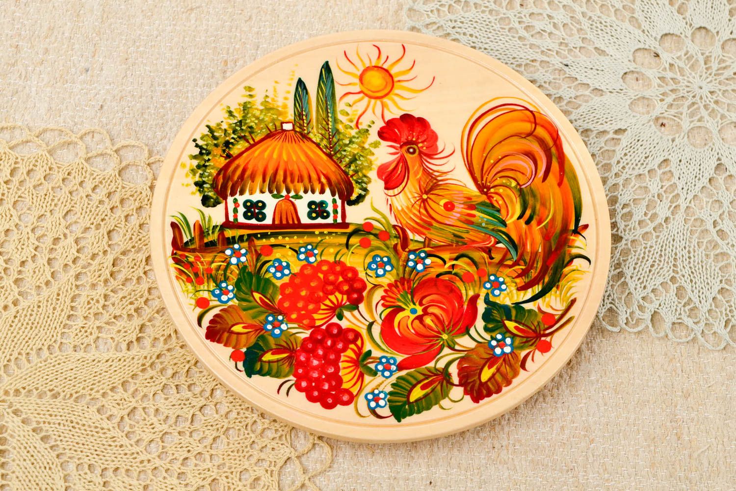 Wooden handmade plate painted beautiful home decor stylish accessories photo 1