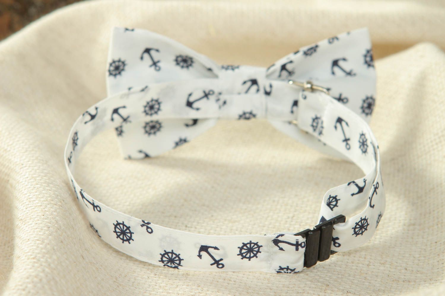 White cotton bow tie with anchors and steering wheels pattern photo 3