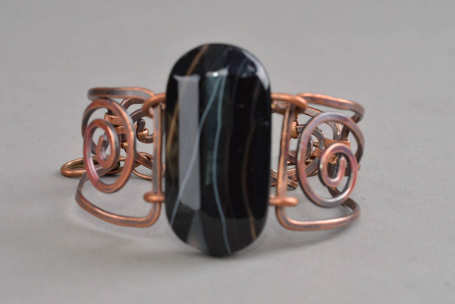 Bracelet en cuivre avec pierre noire forgeage à chaud fait main large Magie photo 2