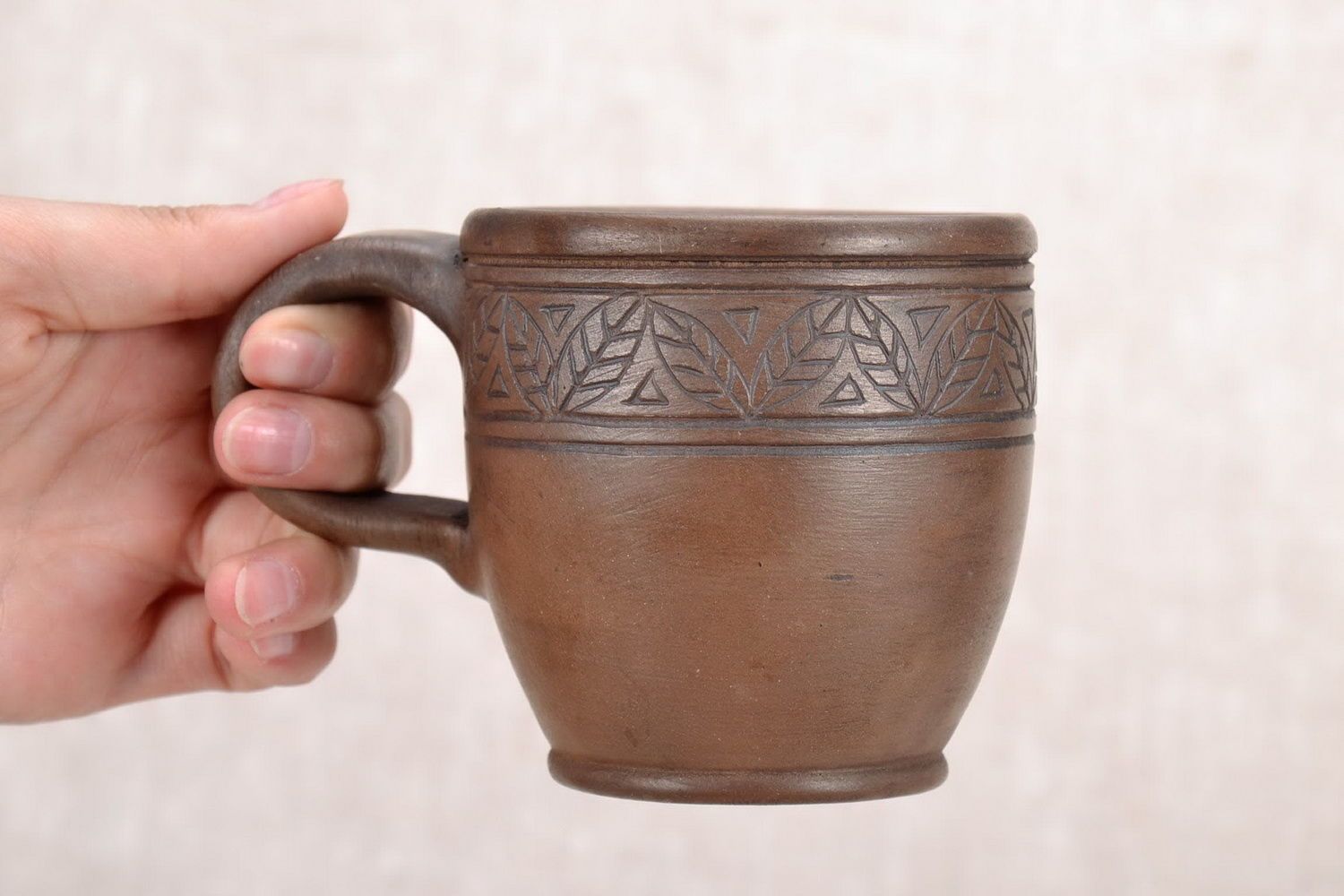 5 oz clay cup in Greek fashion with handle and a little stand photo 5