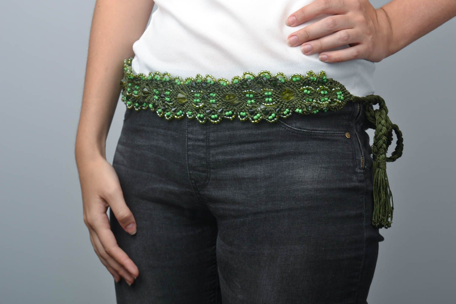 Cinturón trenzado hecho a mano accesorio de moda ropa femenina artesanal bonita foto 1