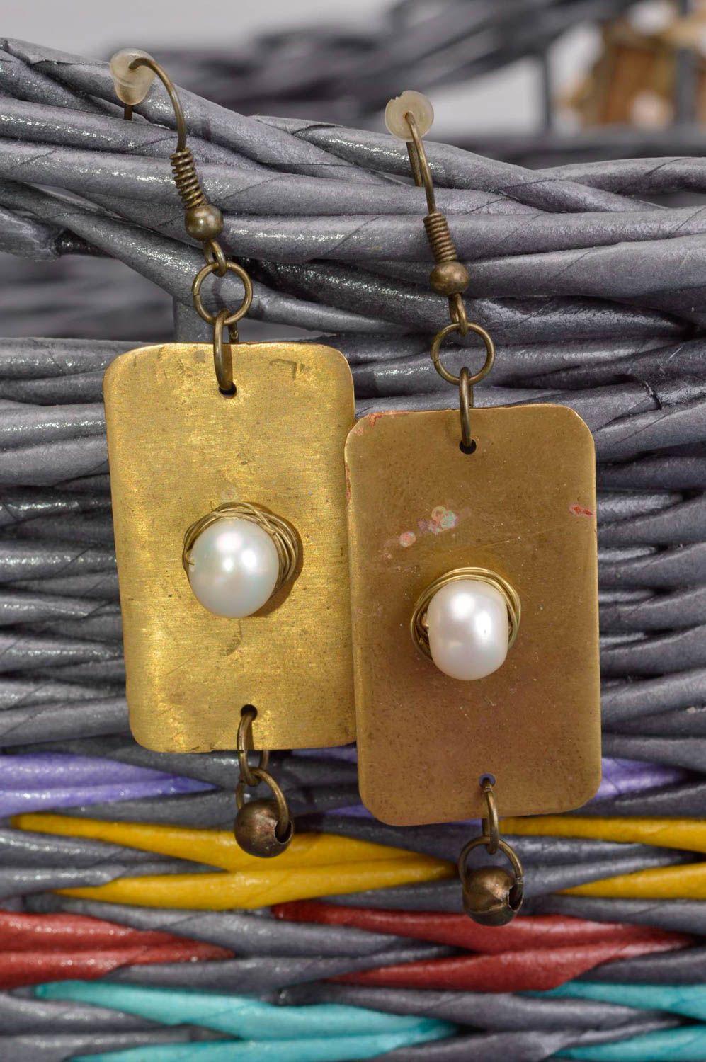 Boucles d'oreilles pendantes Bijou fait main laiton perles Accessoire femme photo 1