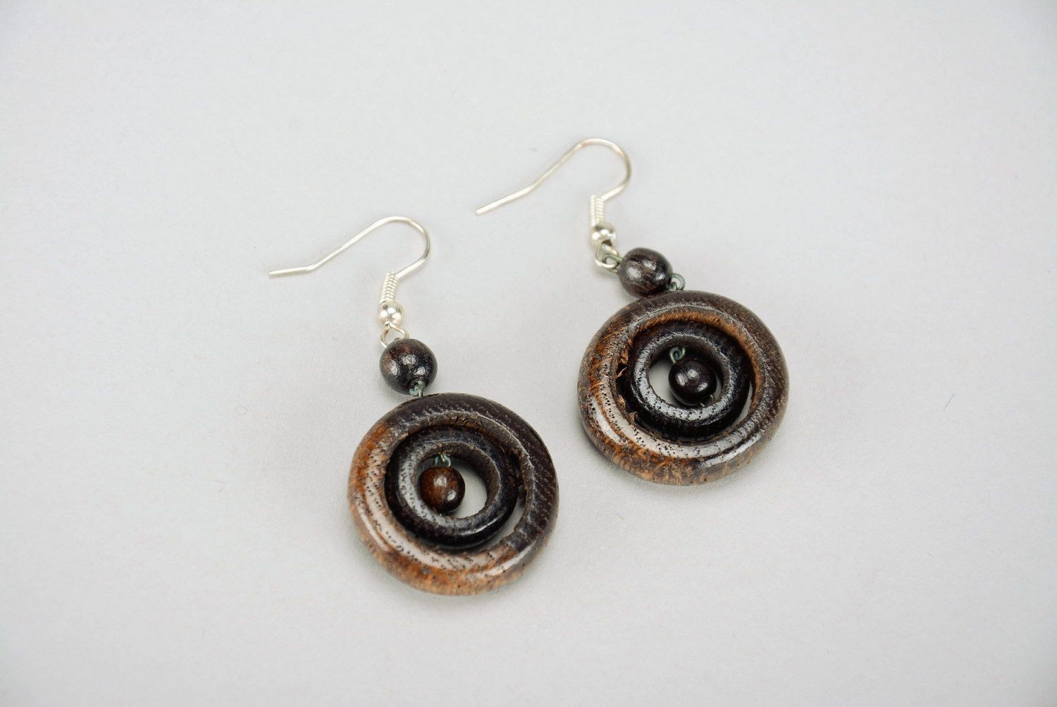 Round wooden earrings photo 1