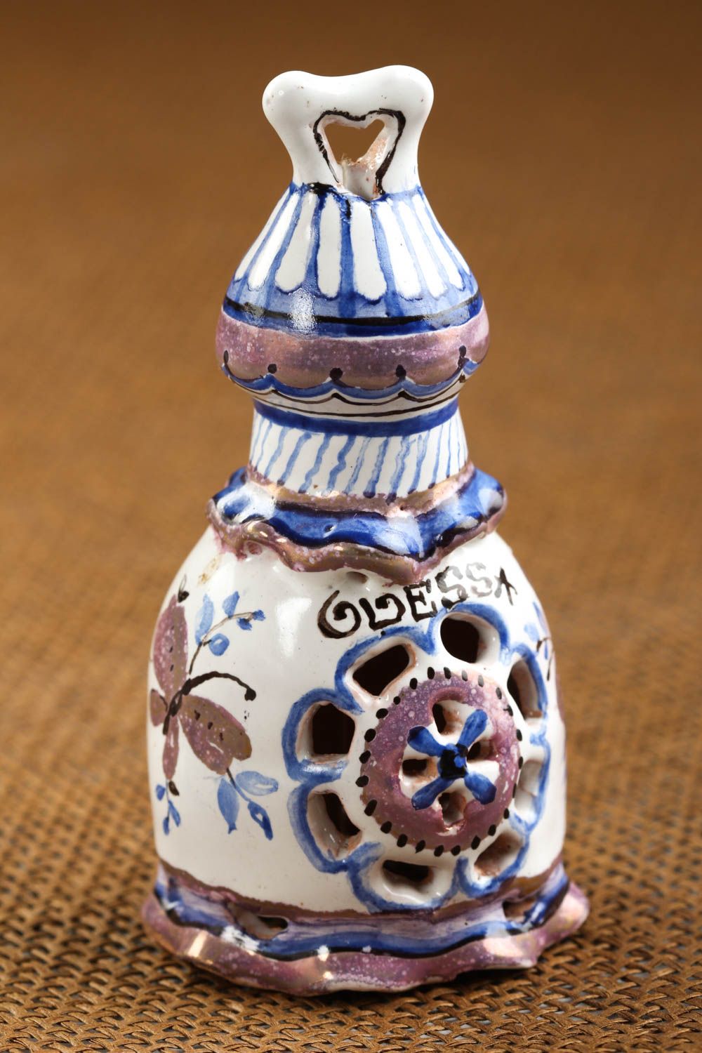 Колокольчик из глины handmade глиняный сувенир яркий колокольчик сувенирный фото 1