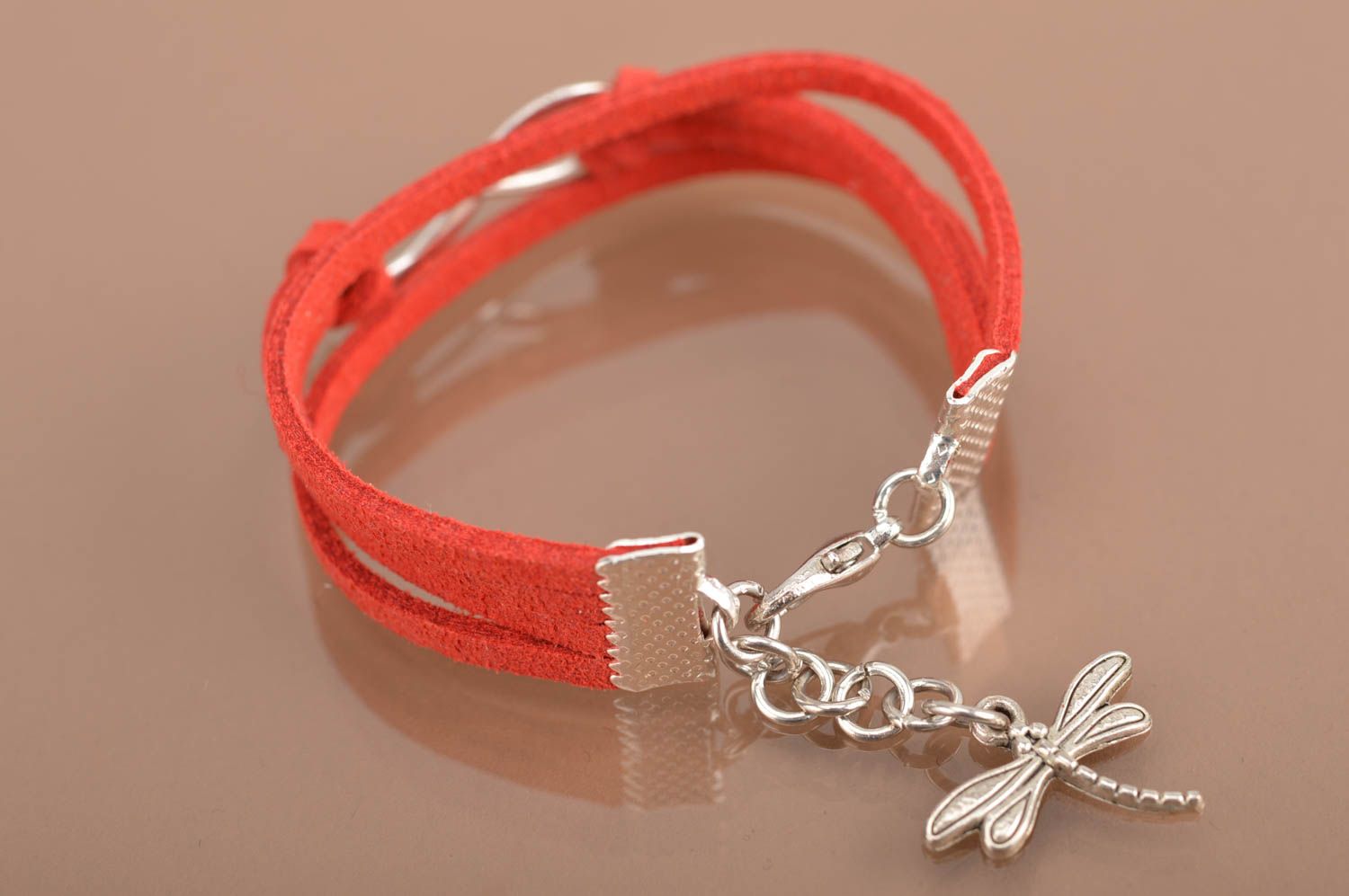 Bracelet daim rouge Bijou fait main avec infini en métal Cadeau original photo 5