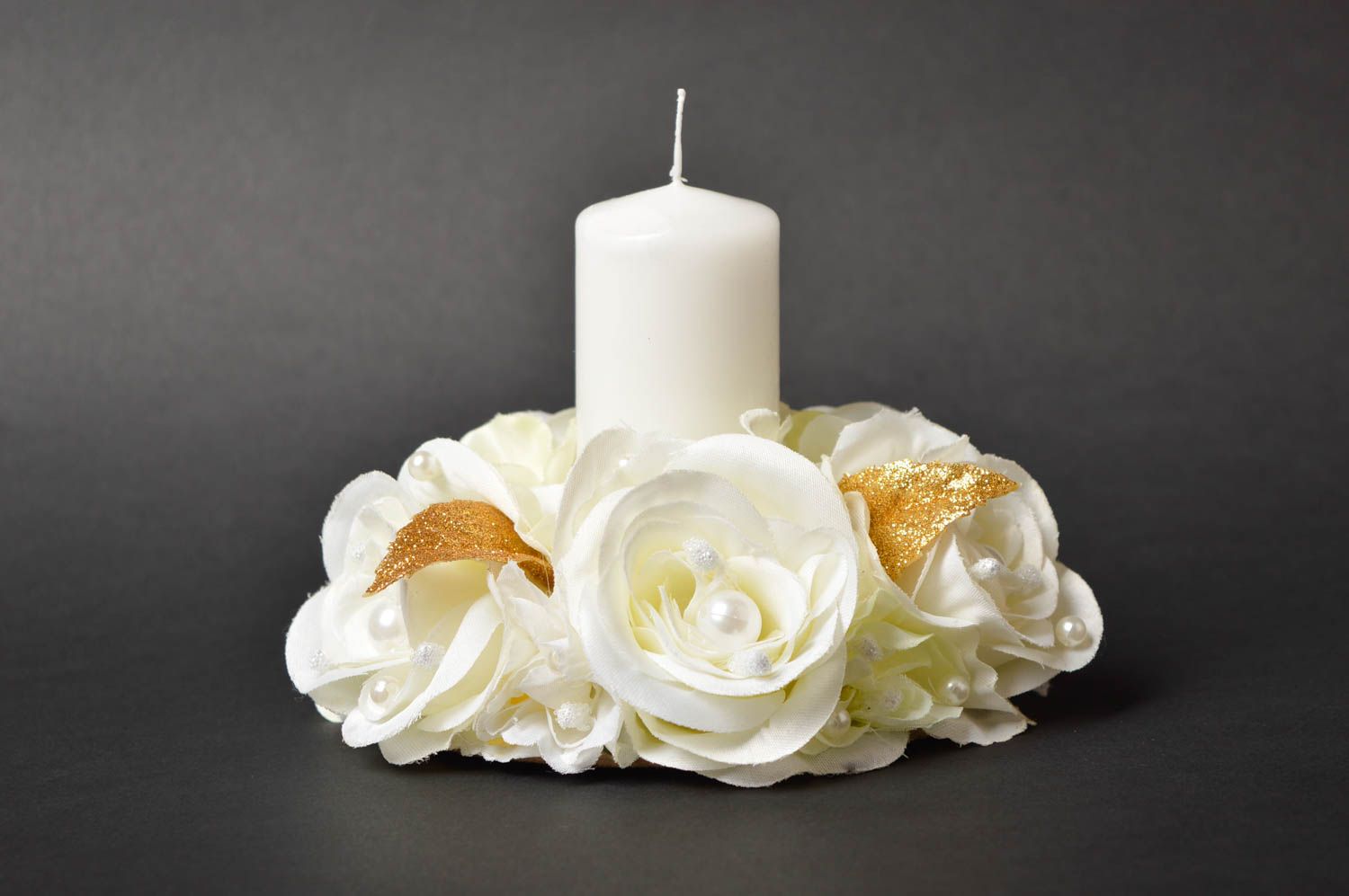Свеча ручной работы свеча свадебная с цветами свеча на свадьбу Белые розы фото 2